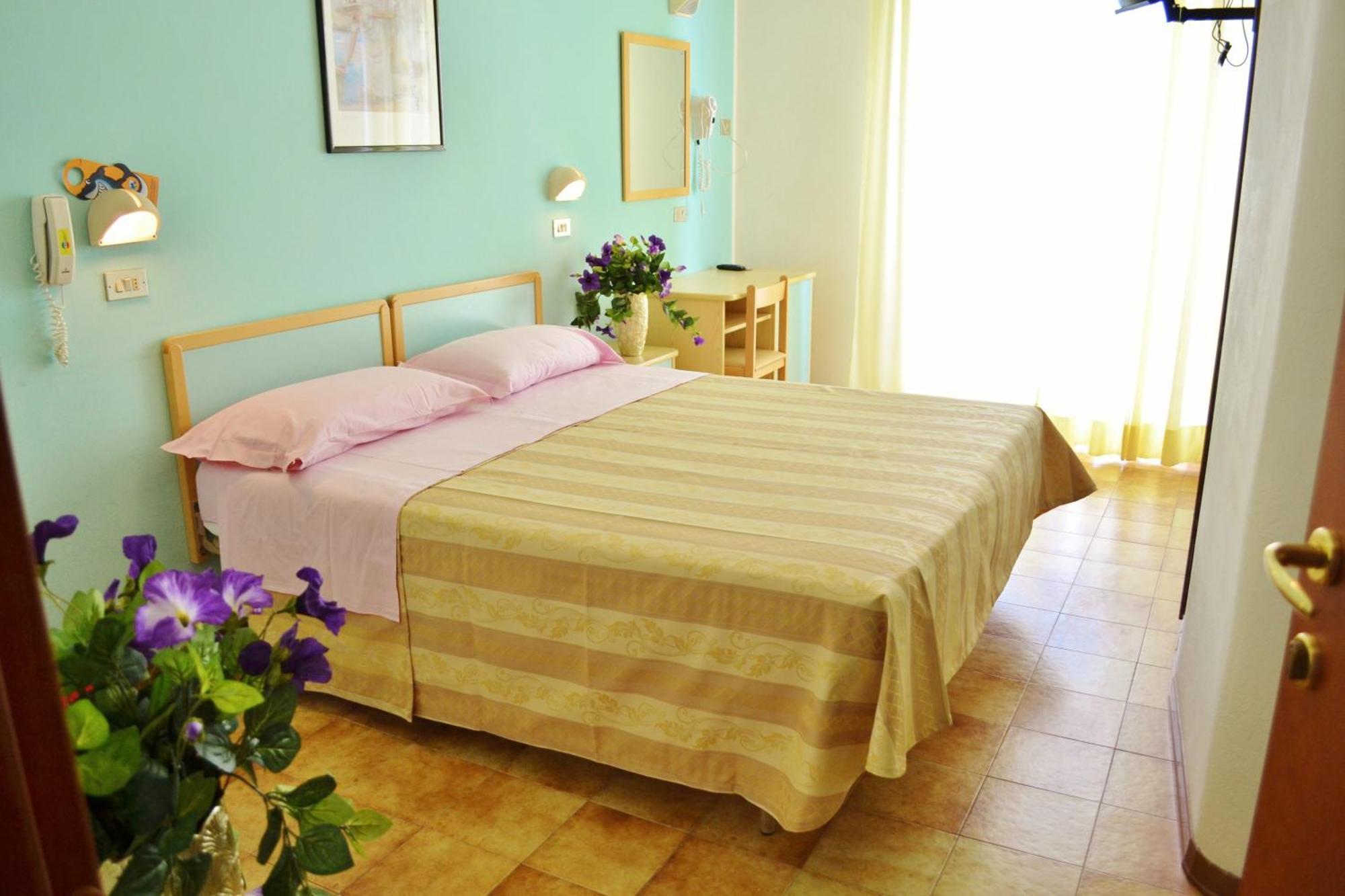 Double or Twin Room Balcony